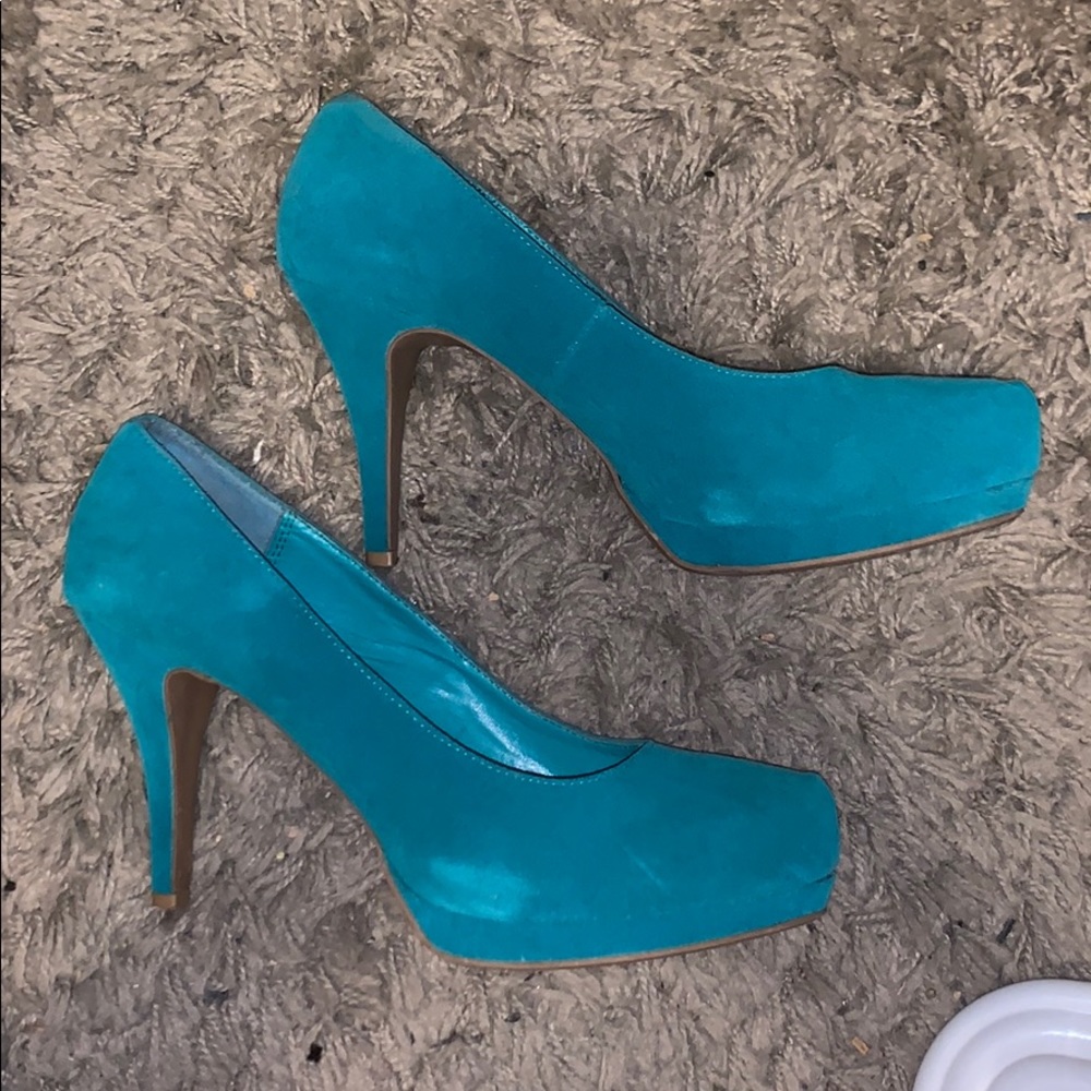 Bamboo platform heel, turquoise suede
